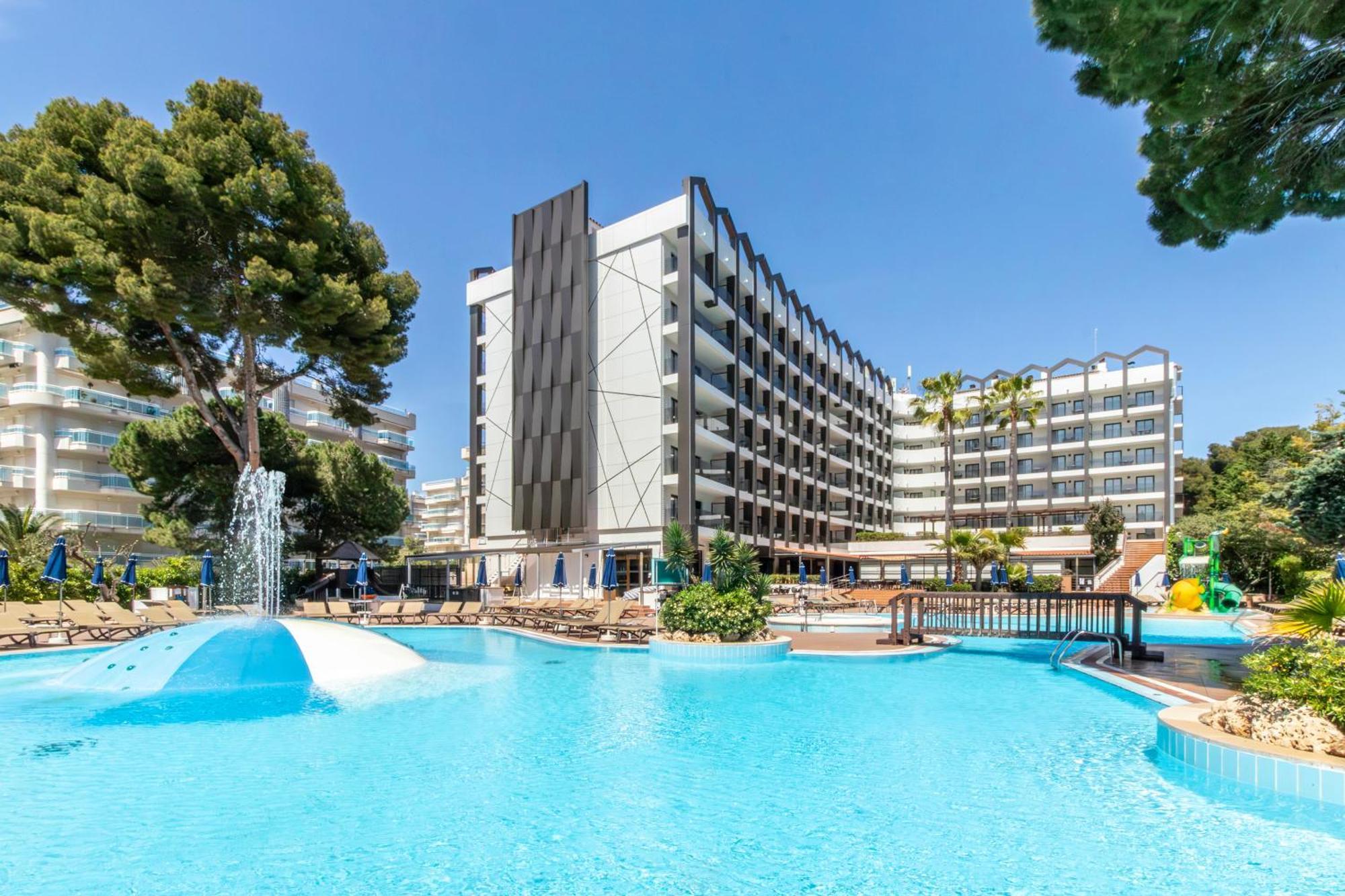 Hotel Golden Avenida Family 4* Salou